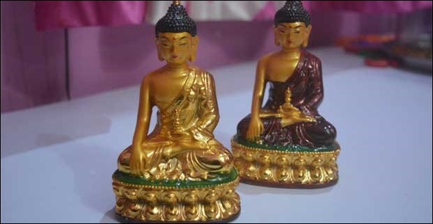 You will find plenty of Lord Buddha idols selling in souvenir shops of Sikkim