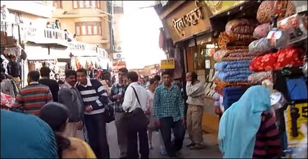 Shimla's Lower Bazaar Market