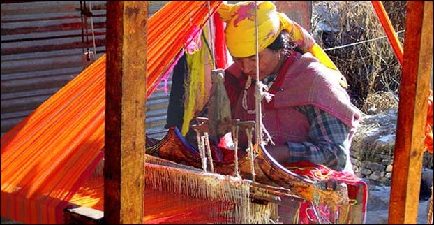 A shawl weaver in Kullu , Himachal