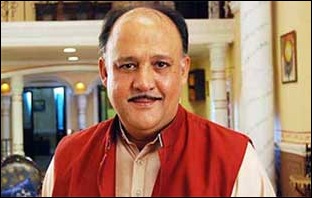 alok Nath is perhaps the most popular actor ofte seen in babuji roles.