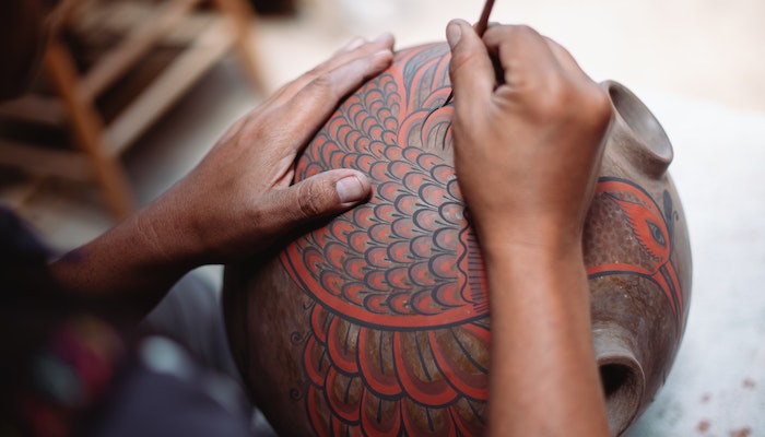 Pottery and Terracotta Craft work is a famous buy from Shilpgram of Udaipur